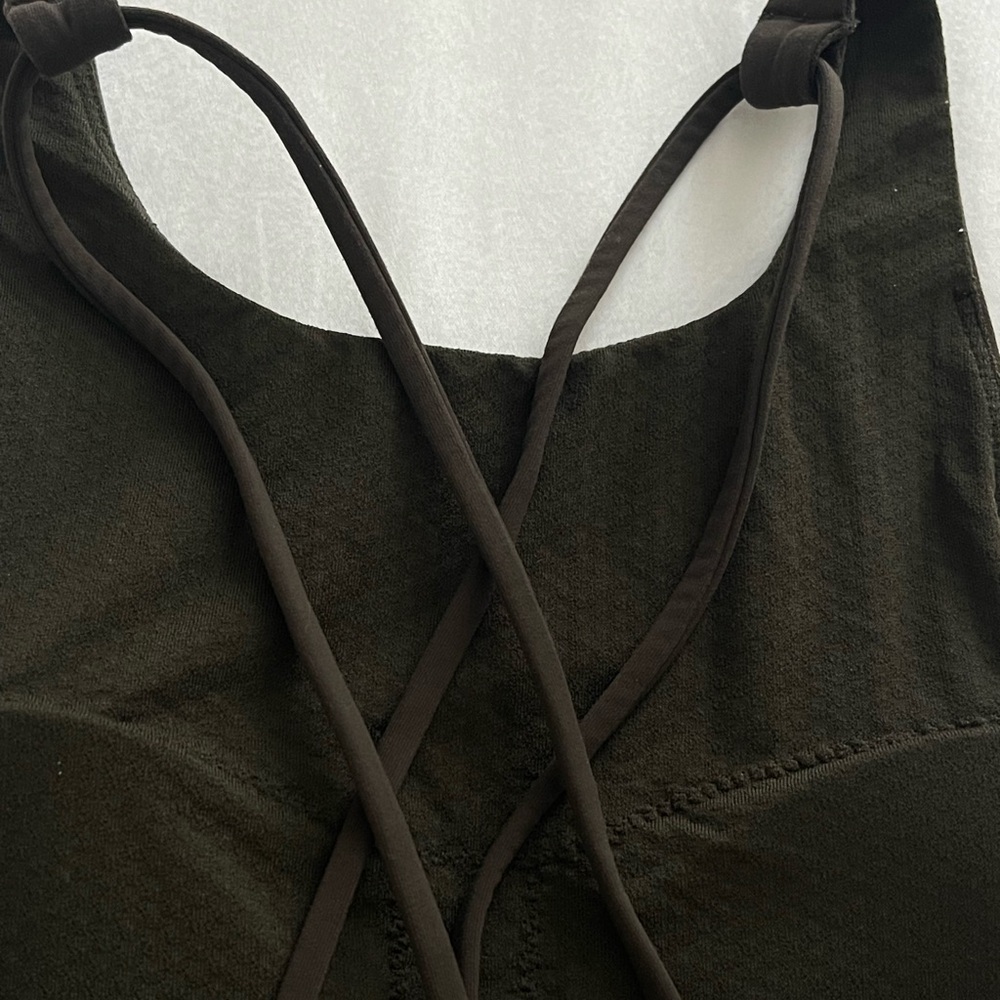 Lululemon Sports Bra Size 2 - Picture 4 of 4